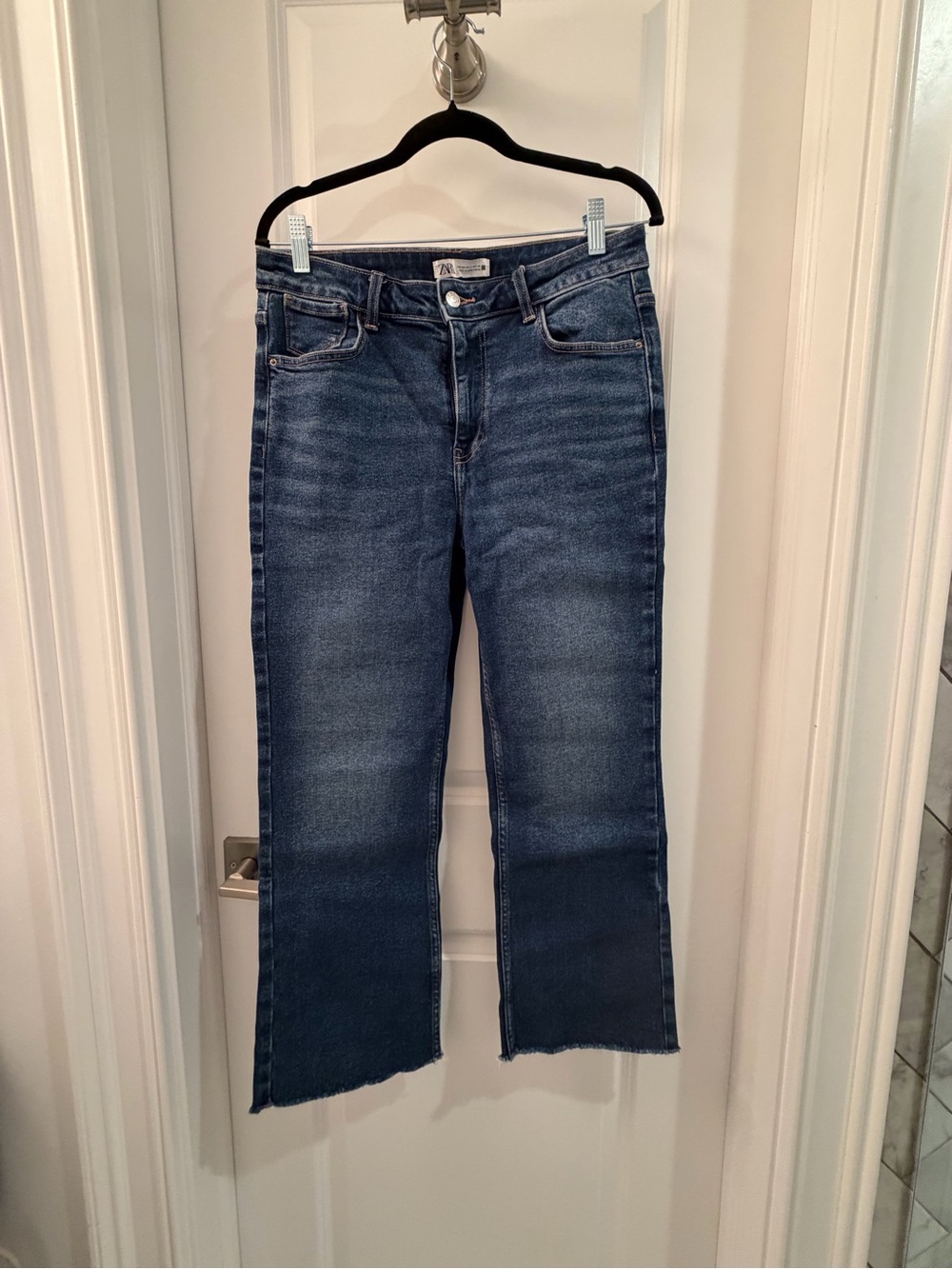 Zara Dark Blue Cropped Straight Jeans